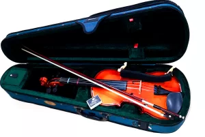 レンタル用のバイオリン